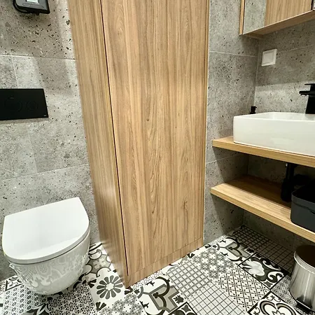 Przystanek Mariacka 7